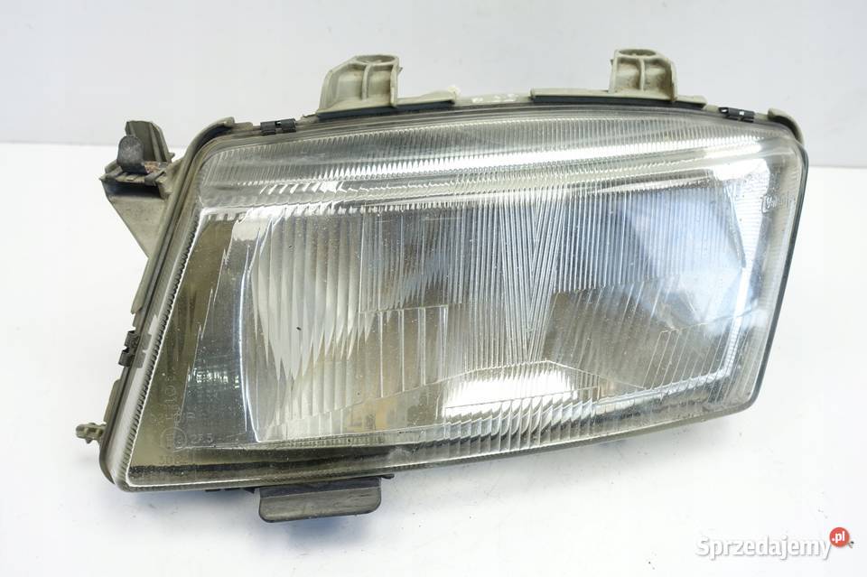 LAMPA PRZEDNIA LEWA Saab 9000 94 PRZEDNIA LAMPA osobowe Lampy przednie Rudka