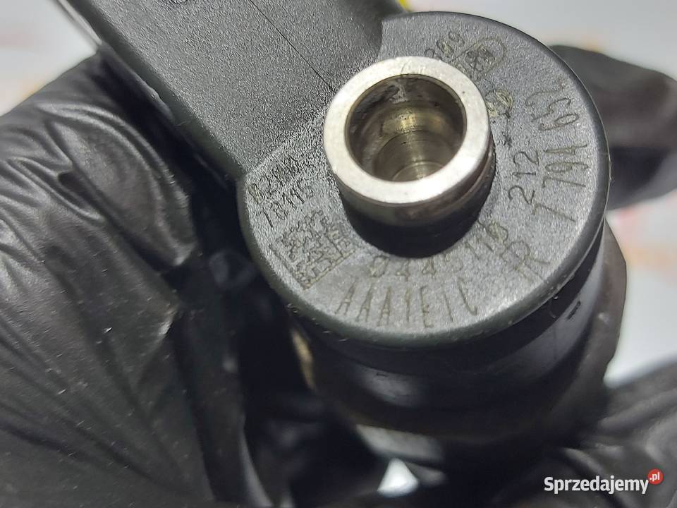 BMW E60 E61 25 D wtryskiwacz wtrysk 0445110212