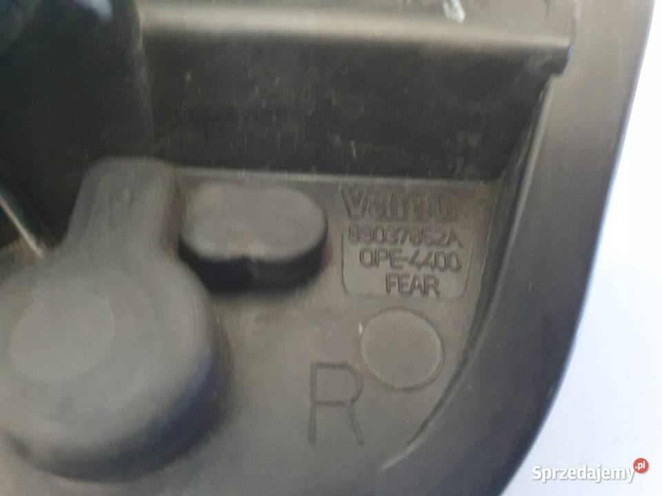 Opel Corsa D 3D WKŁAD TYLNEJ LAMPY ŻARÓWKI Rudka