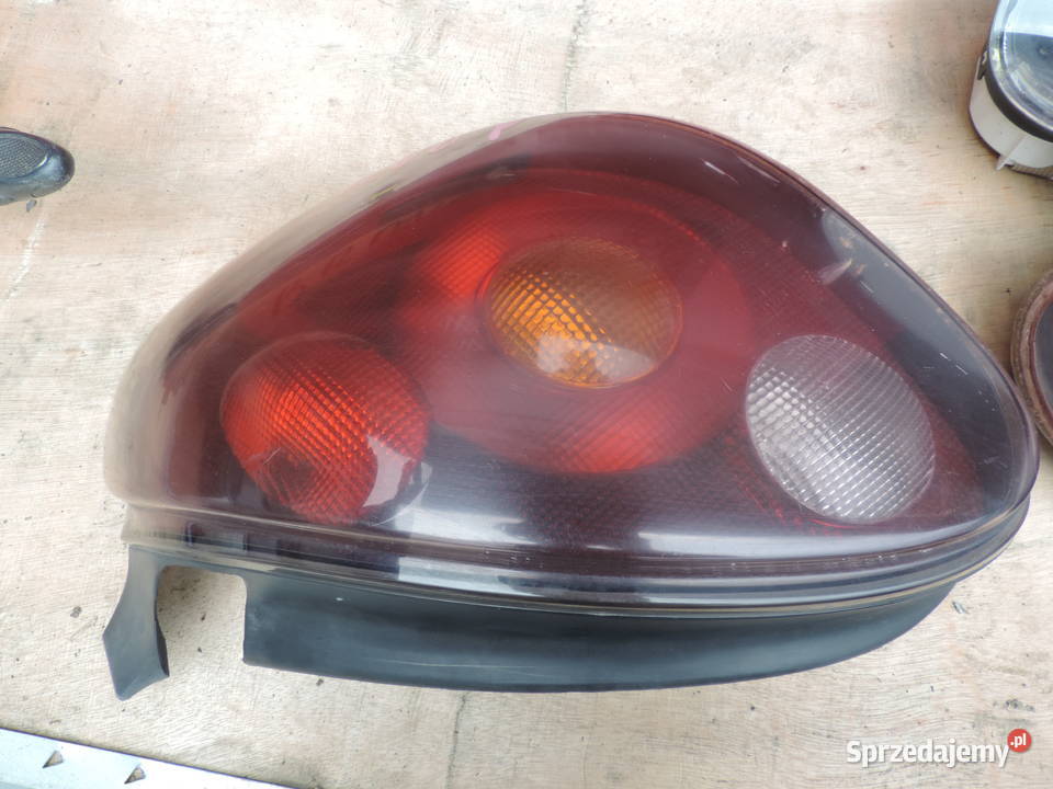 LAMPA PRAWA TYŁ FIAT BRAVO Rok produkcji 1998 Nowy Sącz sprzedam