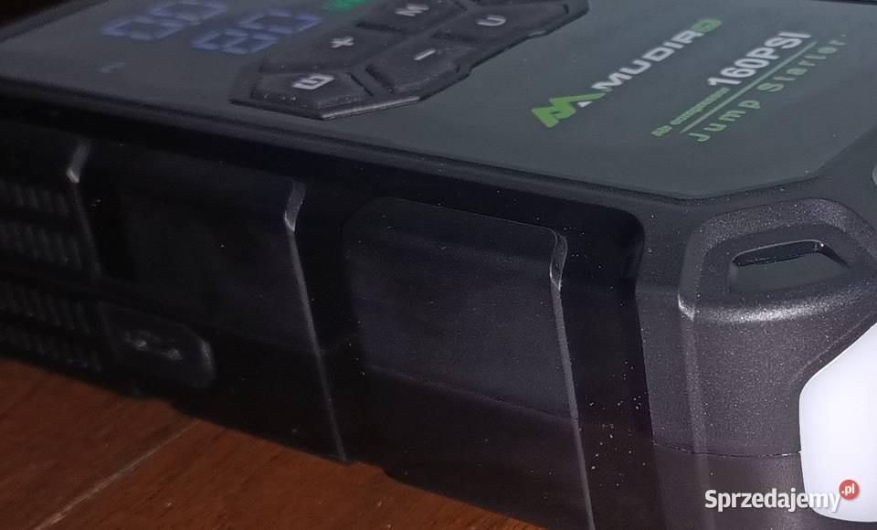 Booster jump starter latarka kompresor do kół Masłomiąca