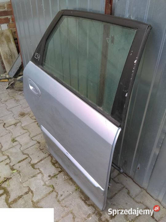 HONDA CIVIC VII 5D 2004 DRZWI PRAWY TYŁ Kozubszczyzna