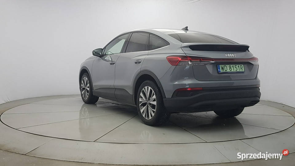 Audi Q4 etron 40 77kWh Z Polskiego Salonu komputer pokładowy Warszawa