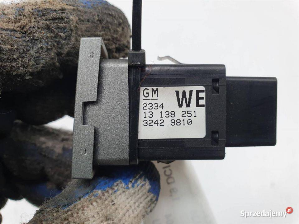 PRZEŁĄCZNIK OPEL SIGNUM 13138251 Lipno