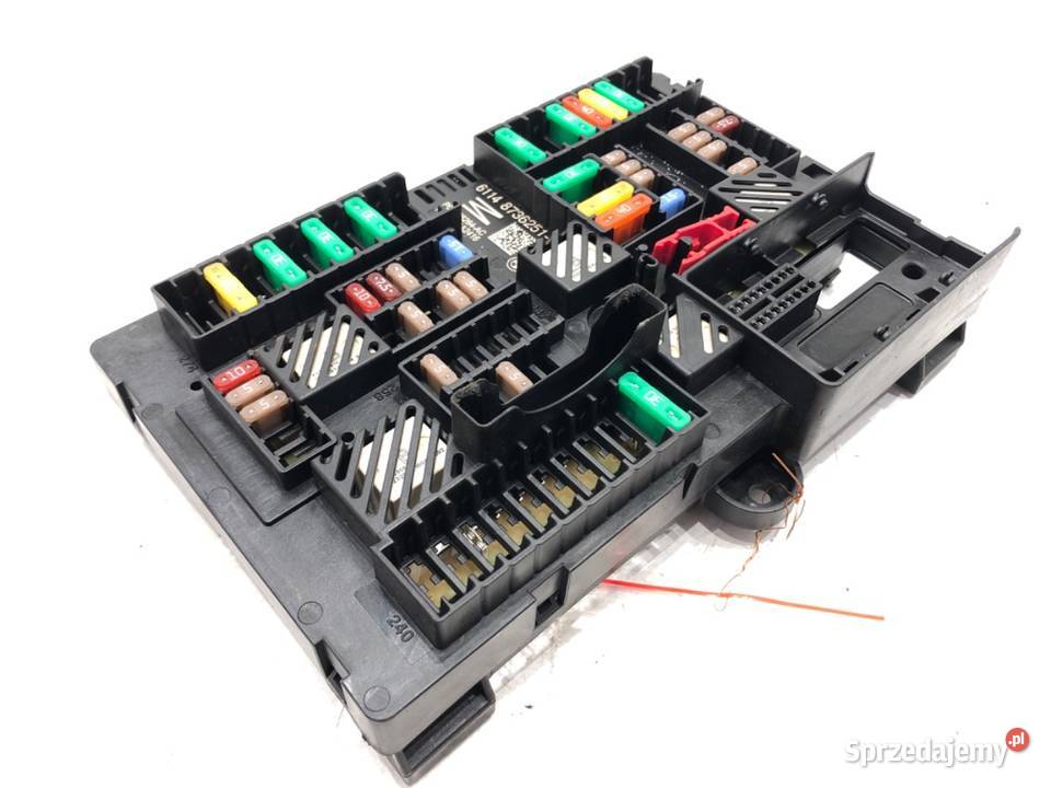 SKRZYNKA BEZPIECZNIKÓW BMW G01 8795478 SUV 20