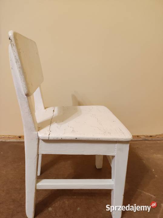 Białe krzesełko z PRL Żywiec