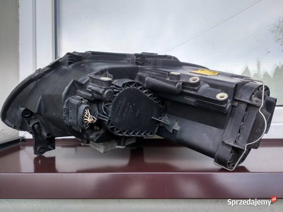 VW Touran 1T0 lampy przednie reflektory przód osobowe Sieradz sprzedam