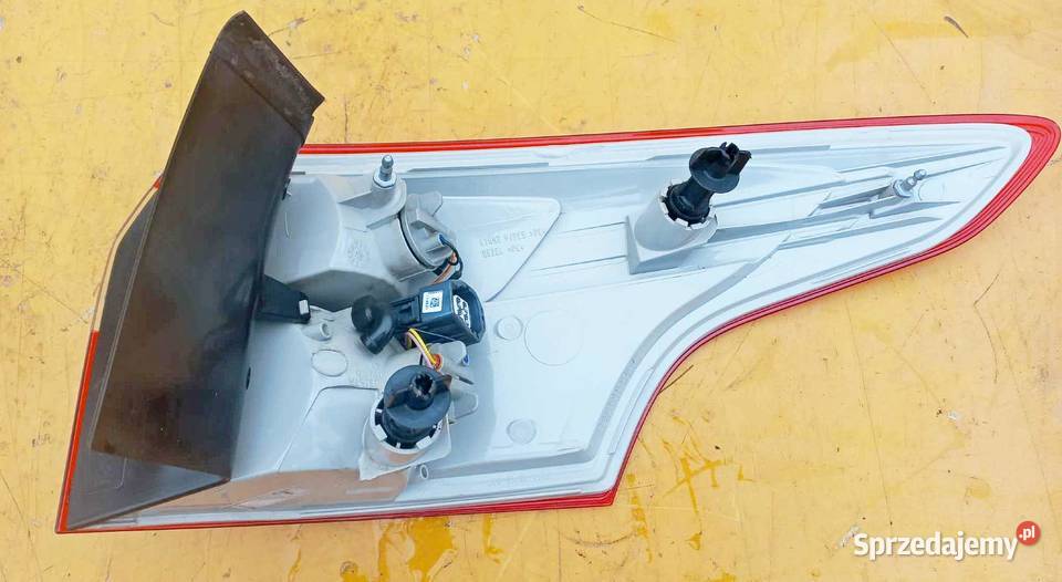 FORD FOCUS MK3 KOMBI 2010 2014 BM5113404G Radom