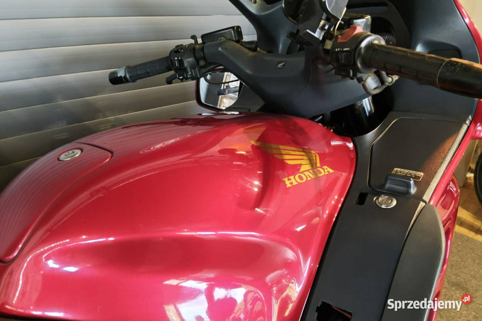 Honda ST raty kup online Piękna pancia Zadbana Motocykle, skutery, quady Stare Miasto