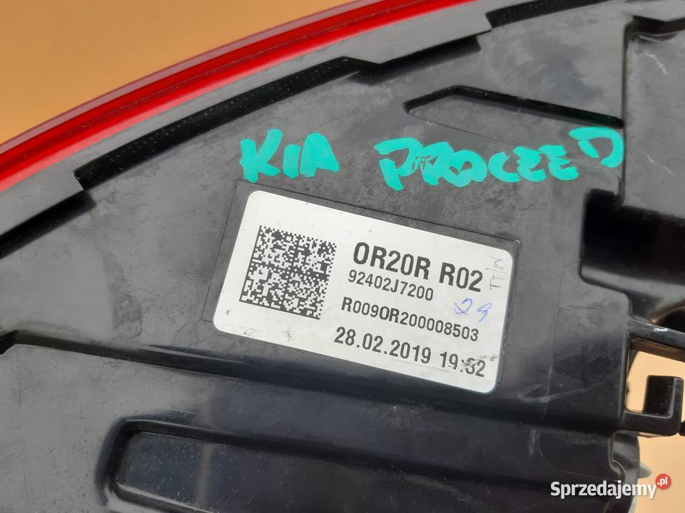 KIA PROCEED III LAMPA PRAWY TYŁ PRAWA TYLNA lampy tylne Trzciel