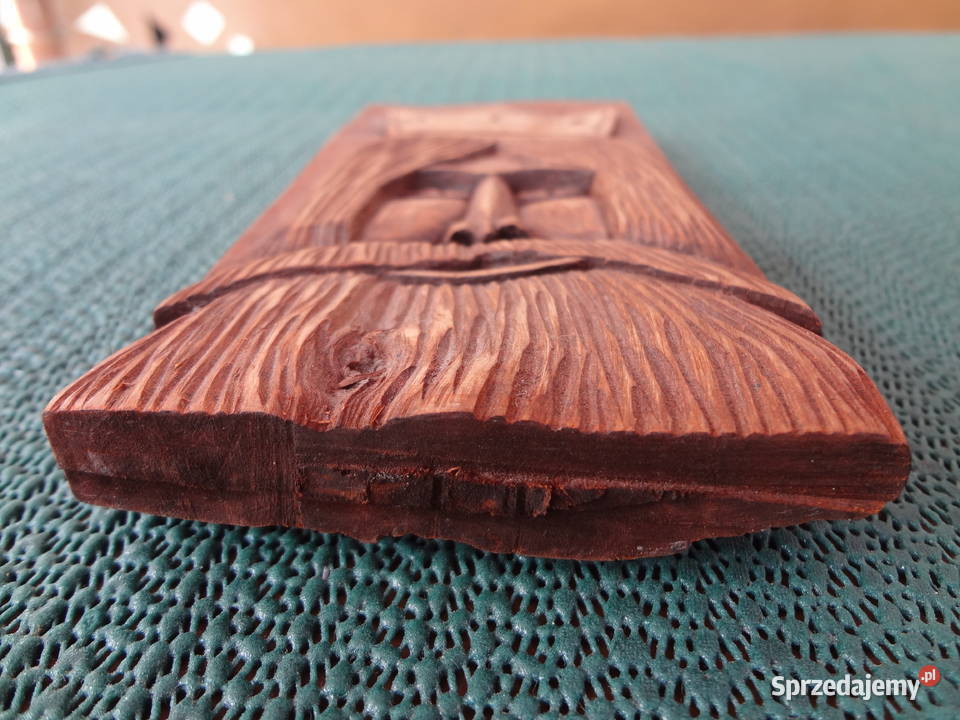 Jezus rzeźba z drewna