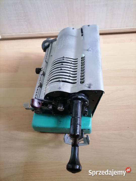 Stara maszyna do liczenia z lat 50 tych małopolskie