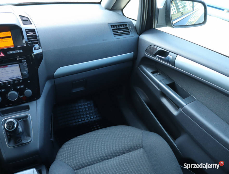 Opel Zafira 18 Łódź