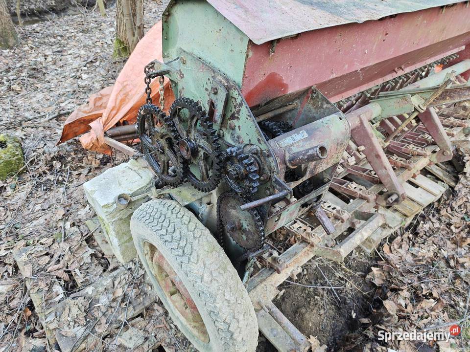 Siewnik zbożowy Poznaniak Pstrągowa