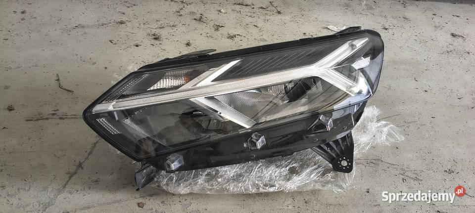 Lampa dacia sandero lll Części samochodowe