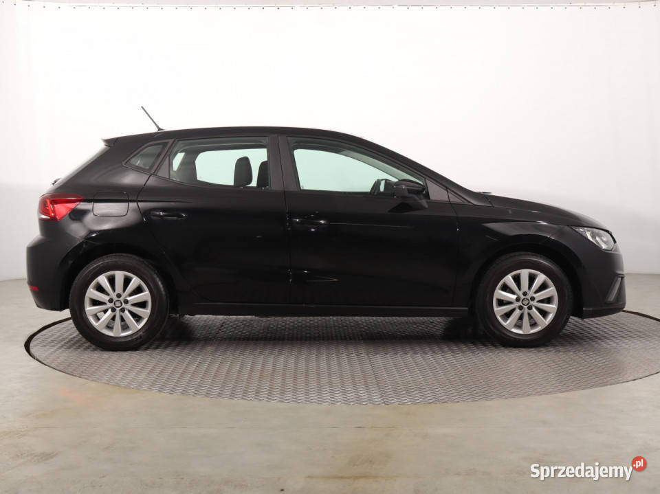 Seat Ibiza 10 MPI manualna