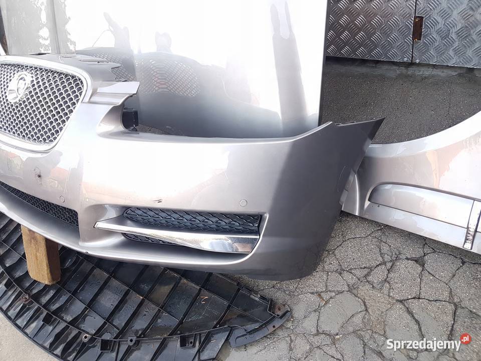 ZDERZAK JAGUAR XF X250 0711