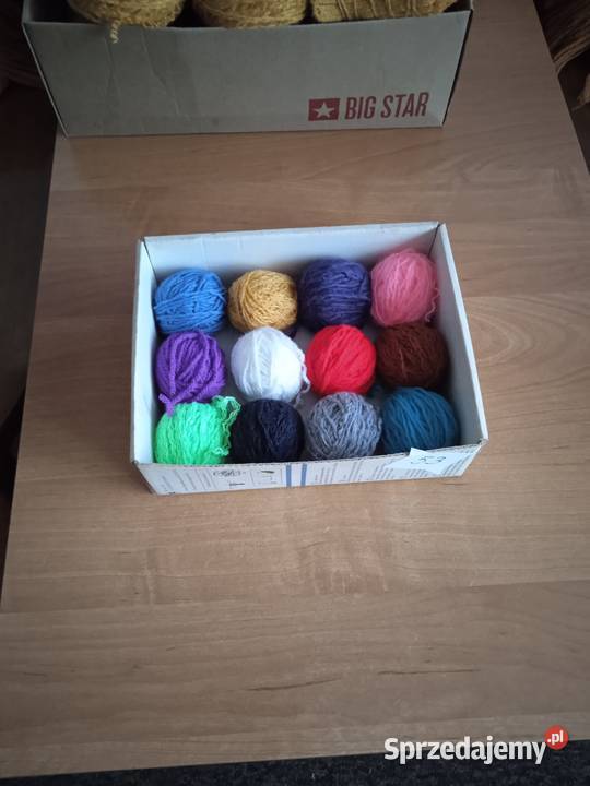 Włóczka na robótki ręczne na szydełko 12 kulek Rękodzieło małopolskie Kraków