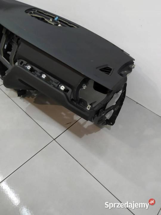 DESKA ROZDZIELCZA KOKPIT PULPIT S60 III Volvo