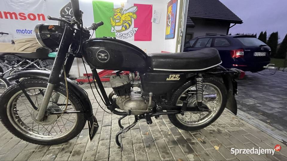 WSK 125 z 1979 roku z dokumentami śląskie Strumień