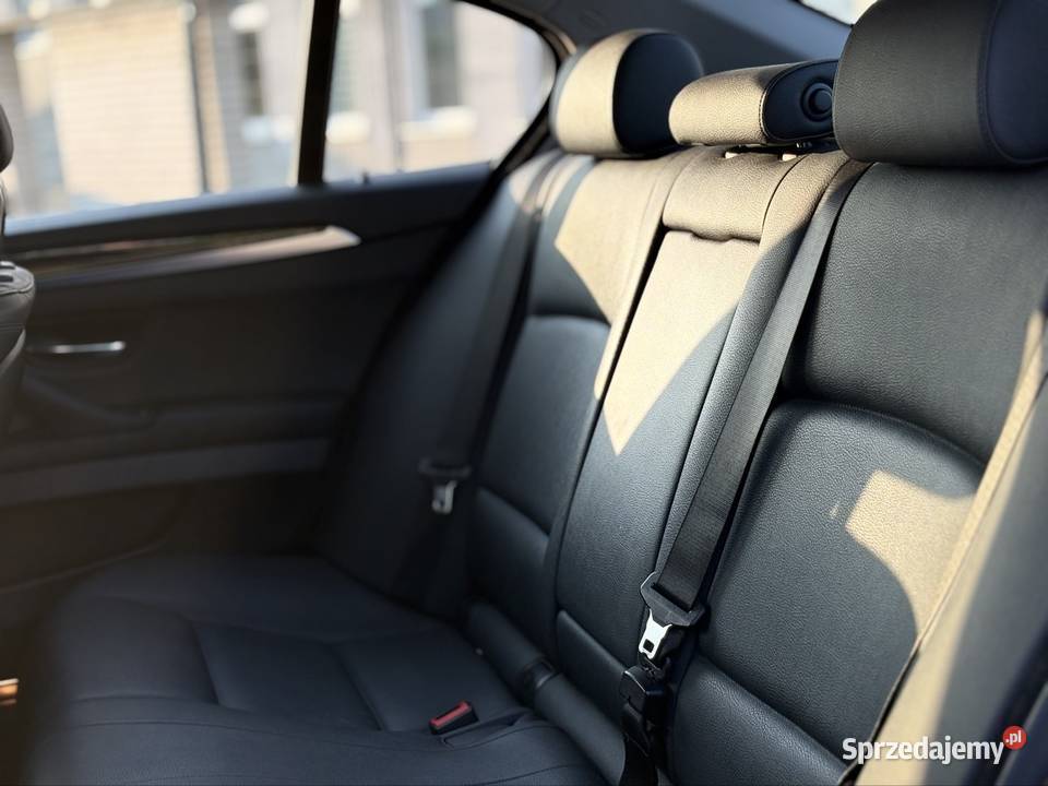 BMW 528i Xdrive 20 Benzyna 2016 296000 Bogate VAT marża Seria 5 Warszawa