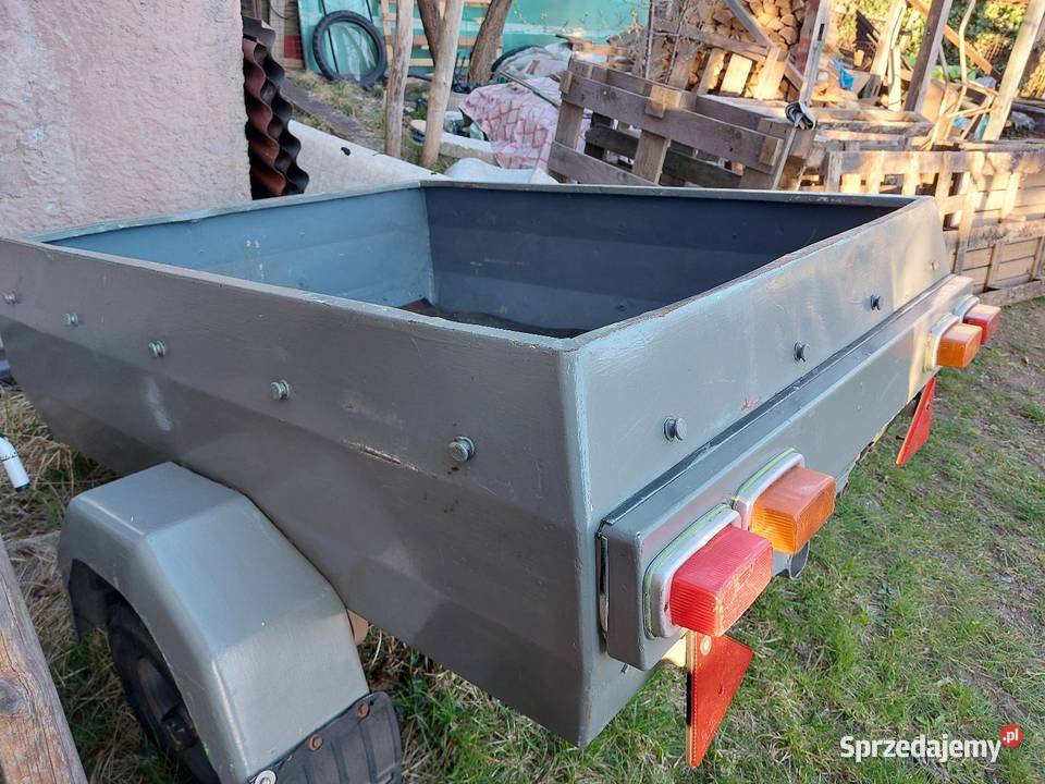 Przyczepa hp280 ddr wartburg trabant Rok produkcji 1976 Zielona Góra