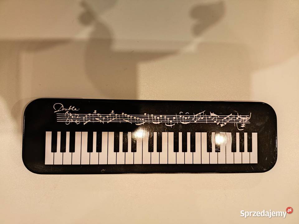 Piórnik metalowy nuty klawiatura fortepianu łódzkie Łódź sprzedam