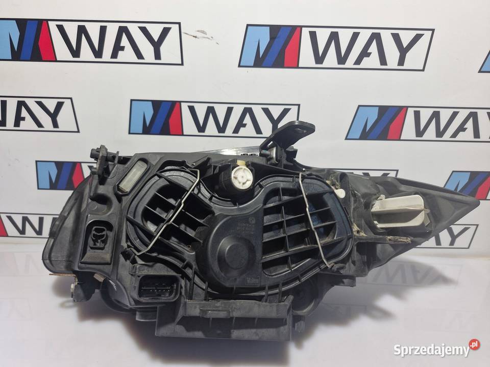 BMW E81 E82 E87 E88 LAMPA PRAWY PRZÓD ORYGINAŁ osobowe sprzedam