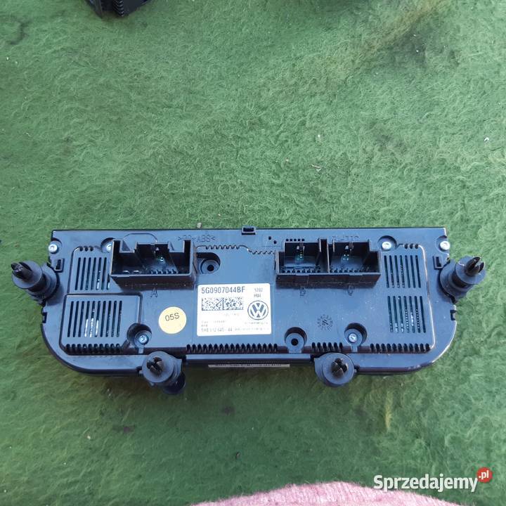 VW TOURAN III panel klimatyzacji 5G0907044BF zachodniopomorskie Dębno