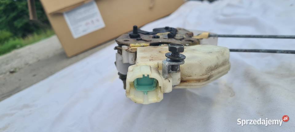 Zamek drzwi tylne lewe nissan xtrial t30 Zamki, wkładki