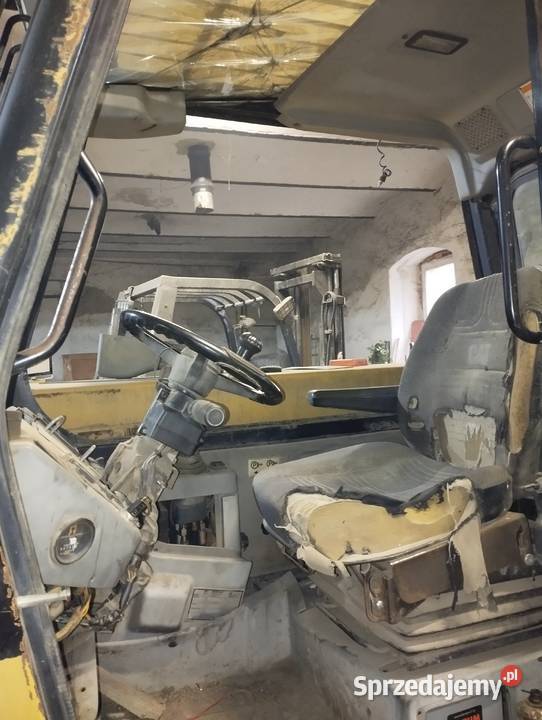 Ładowarka teleskopowa Catapilar Th62 Świebodzice