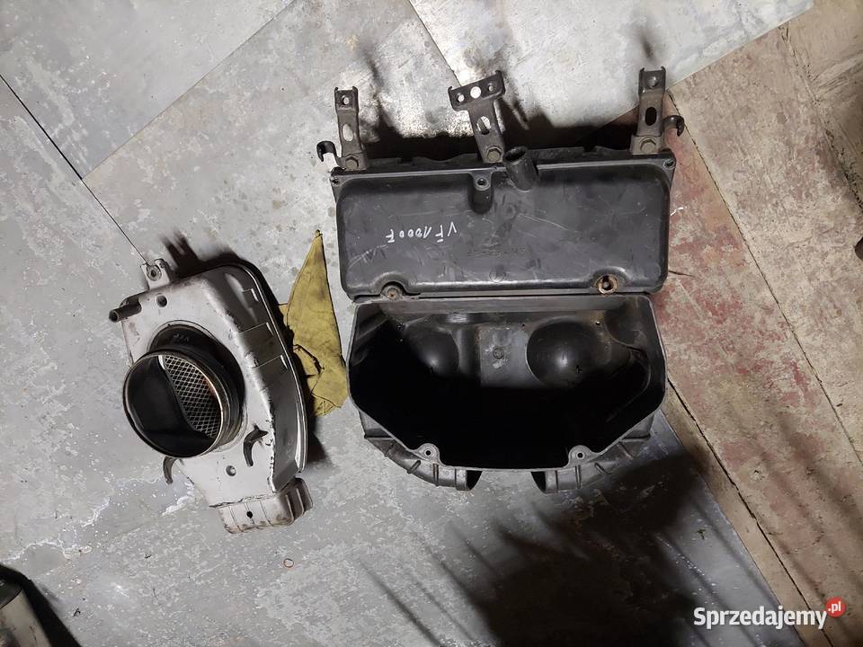 Honda vf1000 obudowa filtra powietrza airbox vf Jelenia Góra