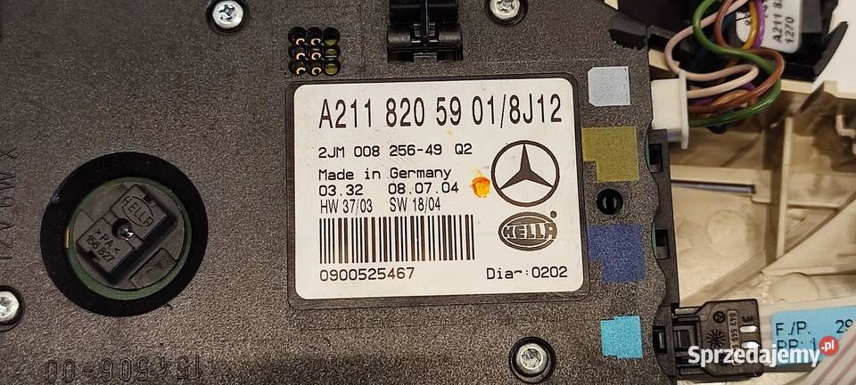 MERCEDES W211 LAMPKA PODSUFITKI PRZÓD