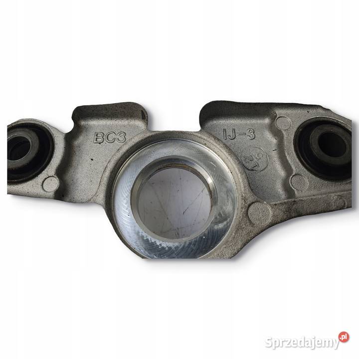 GÓRNA PÓŁKA Yamaha T 560 Tech 560 2025 mocowanie