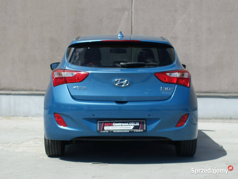 Hyundai i30 14 BenPół skóryKlimatronikGrzane klimatyzacja