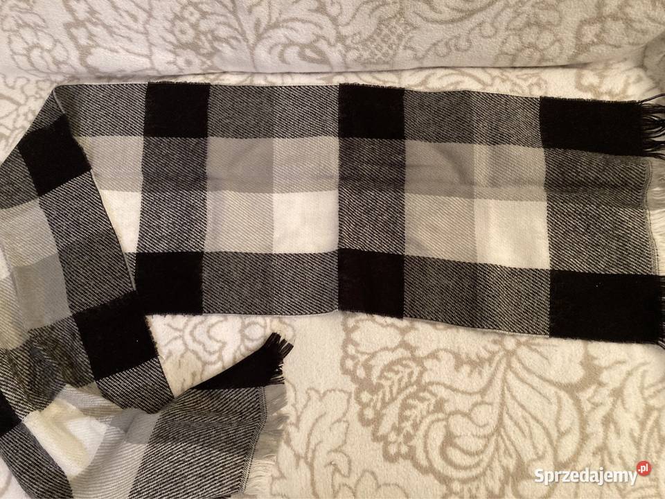 Szalik Zimowy Uniwersalny Wygodny Elegancki