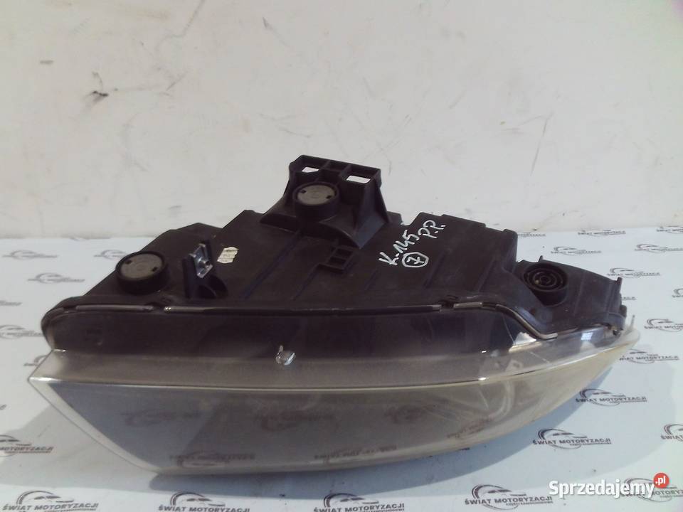 BMW E90 LIFT 20 D 09r lampa prawa przód ANGLIK Kielce