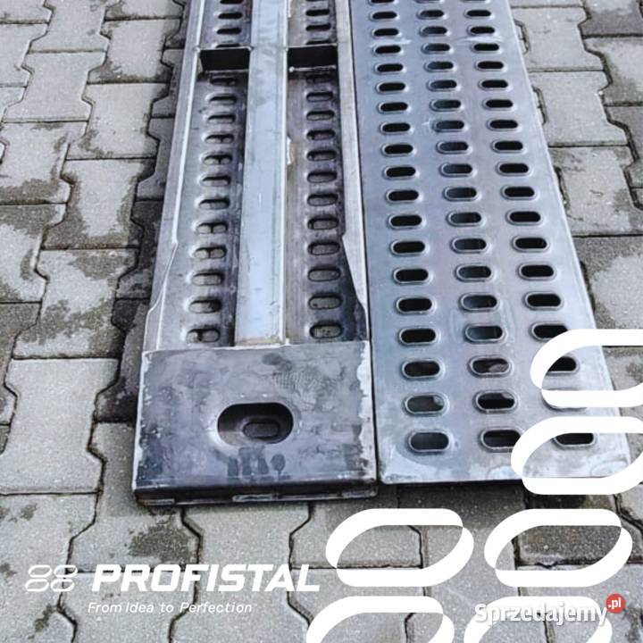 Najazdy rampy trapy czarne stalowe 25m Sowlany