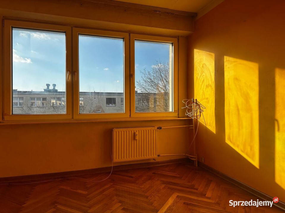 Na sprzedaż mieszkanie o pow 63m2 do remontu Piotrków Trybunalski