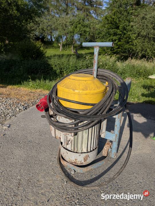 śrutownik bąk z silnikiem 75 kw super stan Rymanów sprzedam