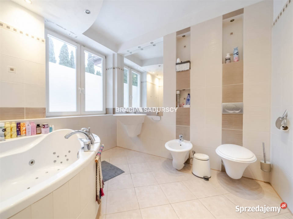 Dom wolnostojący 260m2 Michałowice