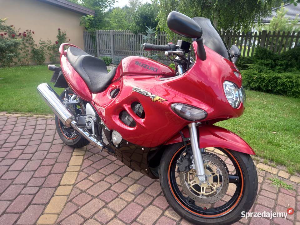 Suzuki GSX 750 F 29 042 Super stan nowy Rok produkcji 2002 Mniów