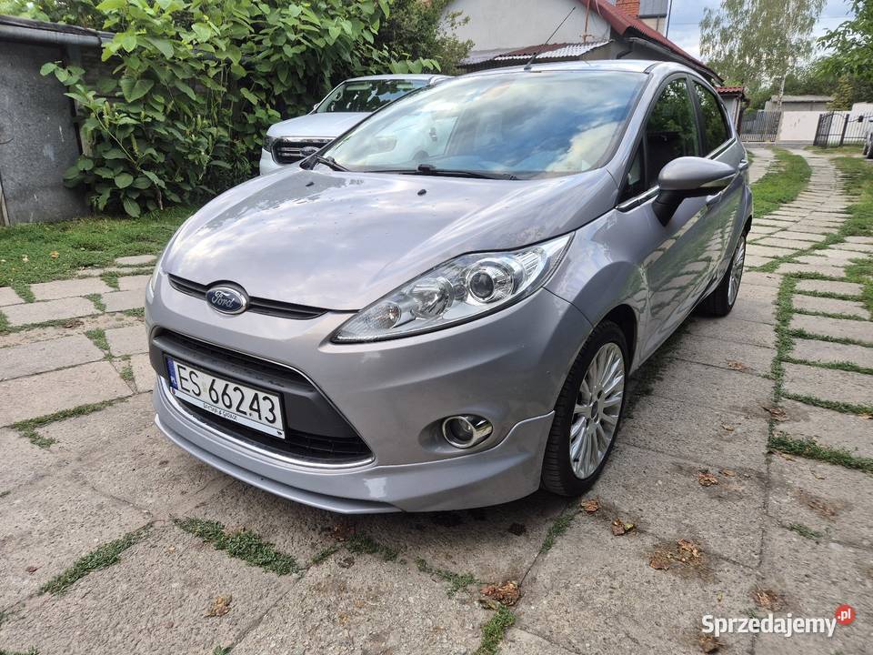 Ford Fiesta Titanium 125 benzyna Nowy rozrząd