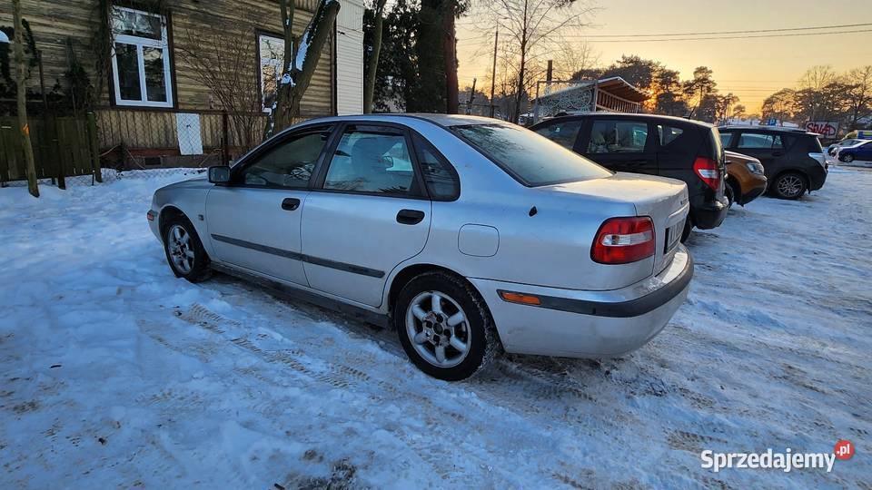 Volvo S40 16 2003 srebrny Józefów