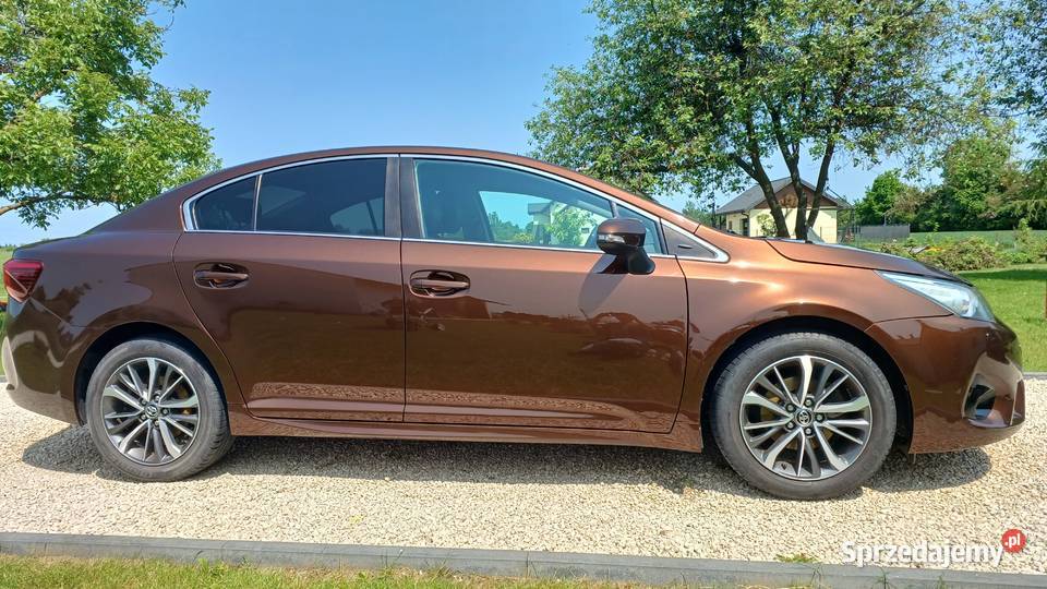 Toyota Avensis 18 benzyna Borowa