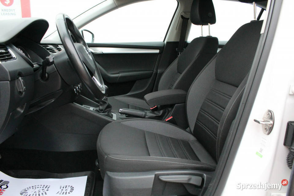 koda Octavia AMBITION 16 TDI 115 Salon Polska wielofunkcyjna kierownica Włocławek