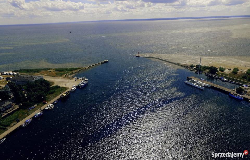 Filmowanie i zdjęcia z drona ujęcia z lotu ptaka Poznań