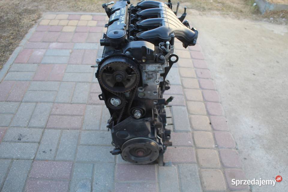 SILNIK RHR 136 PEUGEOT 407