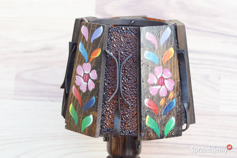 Lampa ręcznie robiona
