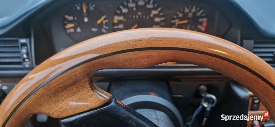 MercedesBenz 230E W124 z 1991 klasyk z duszą